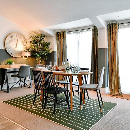 Pass The Keys Perfectly Located Stylish 2 Bed Home With Parking Newport  Zewnętrze zdjęcie